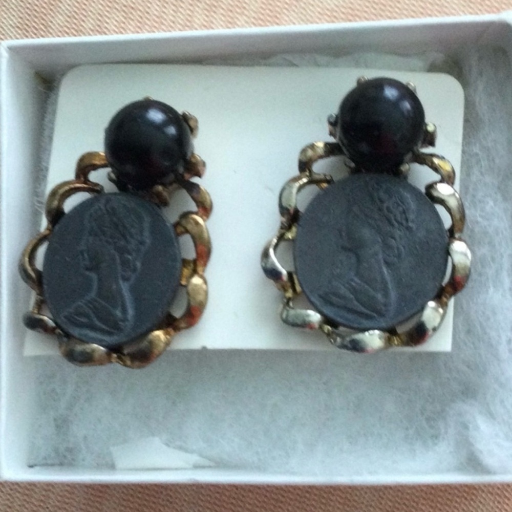 Vintage Clip on Earrings Black Beads And a Cameo face on a metal looking coin